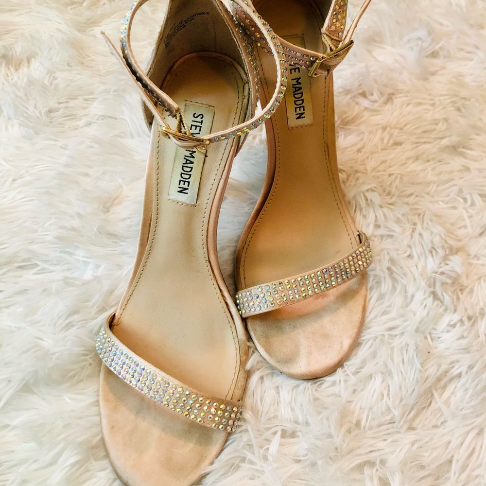 GLAMOROUS Steve Madden Beaded Heels